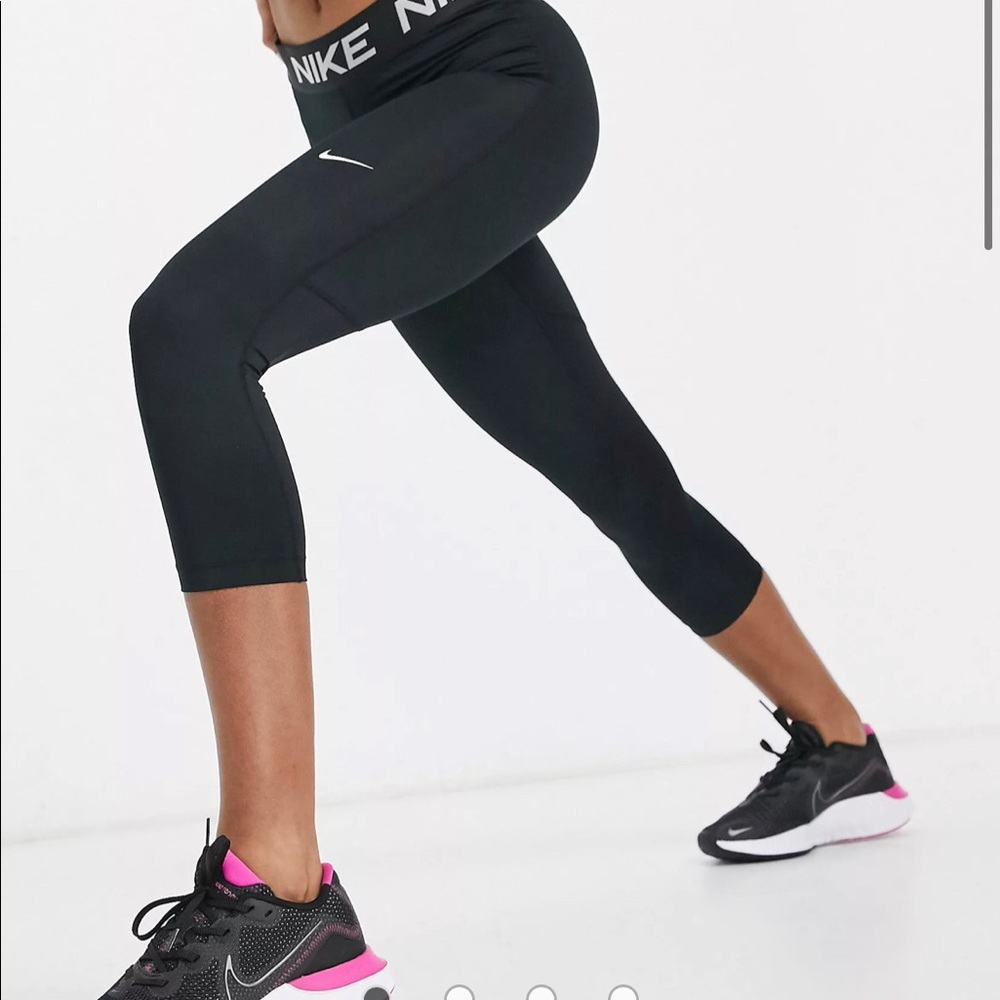 Nike training capri leggings